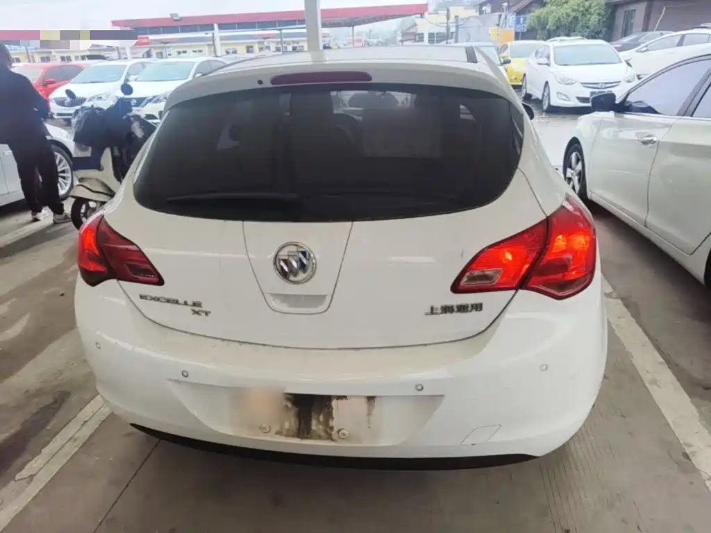 Buick Excelle — миниатюра 6