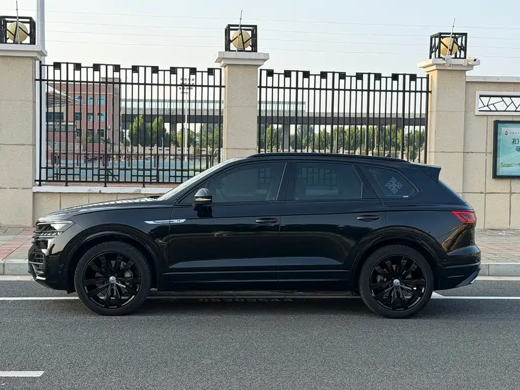 Volkswagen Touareg — миниатюра 3