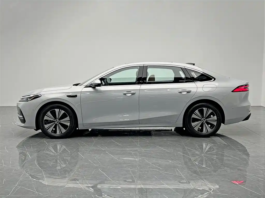 Geely Galaxy Galaxy A7 EM A7 EM 2025 EM-i 150km +