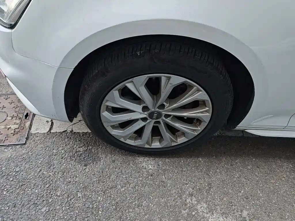 Audi A4L — миниатюра 23