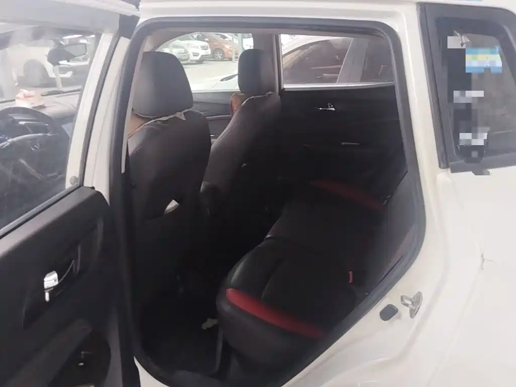 Changan CS15 — миниатюра 22