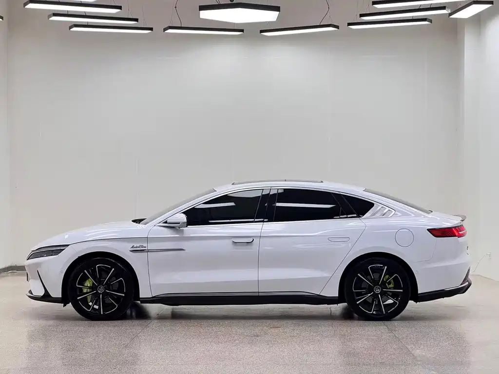 BYD Han — миниатюра 13