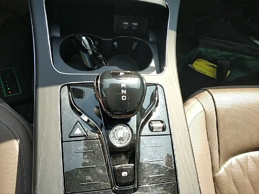 BYD Han — миниатюра 14
