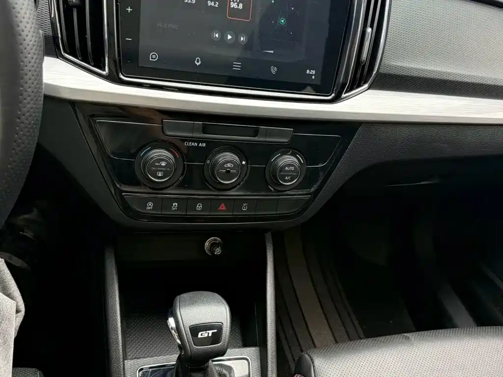 Skoda Kamiq — миниатюра 8