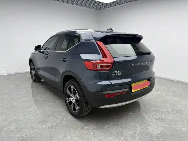 Volvo XC40 — миниатюра 5