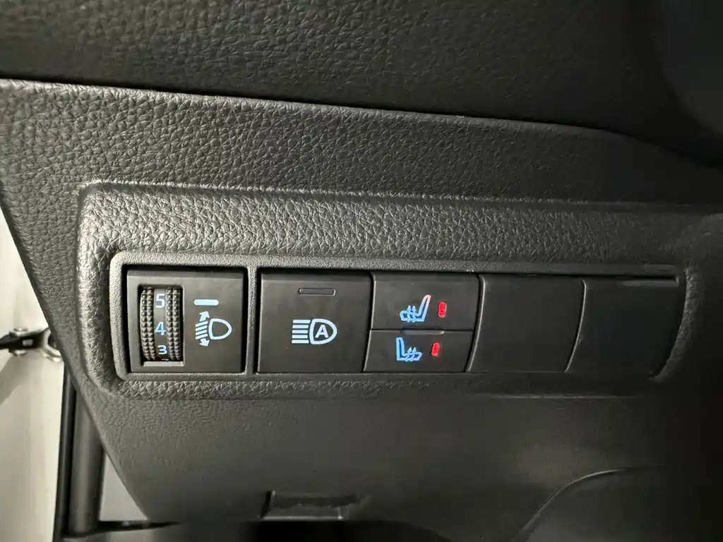 Toyota Corolla — миниатюра 14