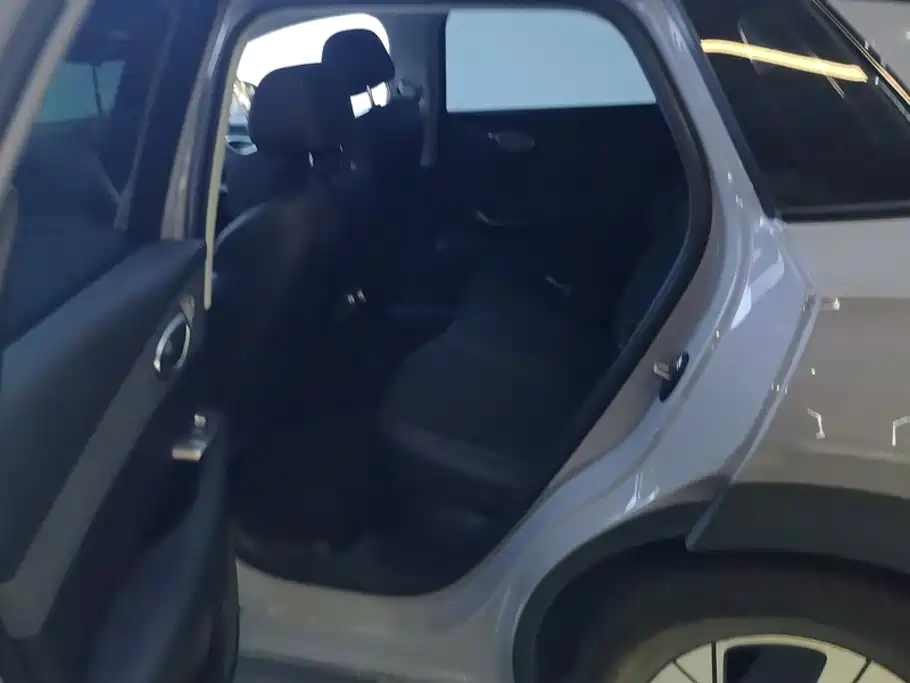 BYD Sealion 05 EV — миниатюра 11