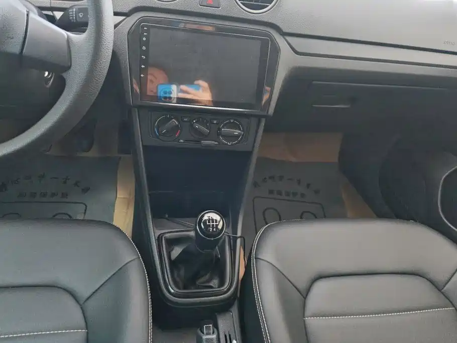 Volkswagen Jetta — миниатюра 16