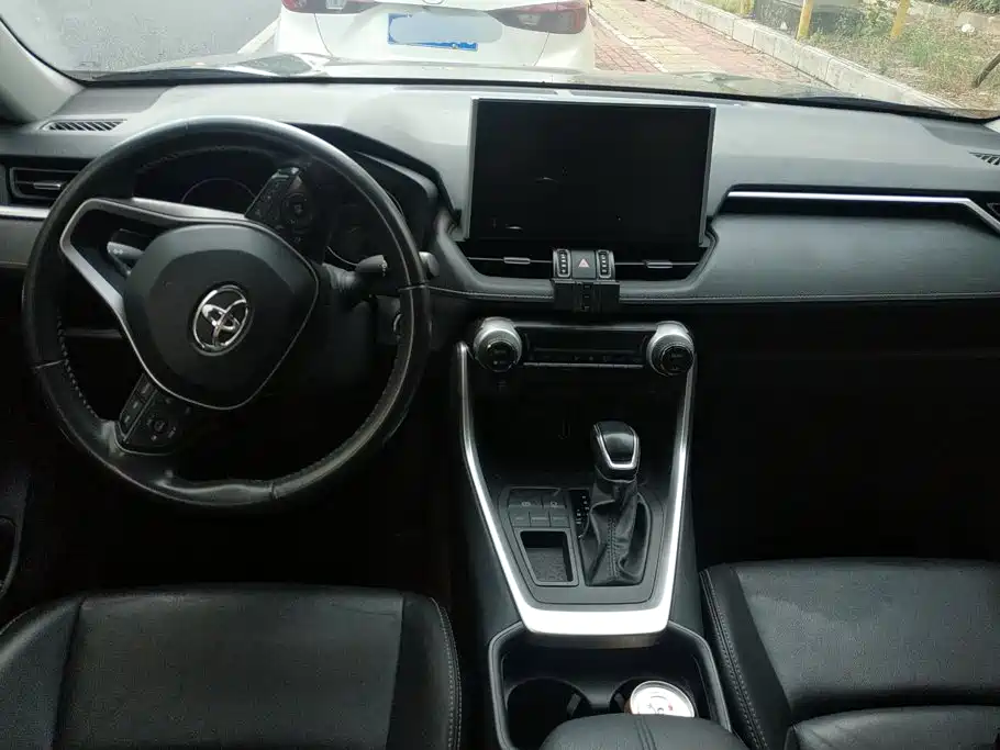 Toyota Wildlander — миниатюра 12