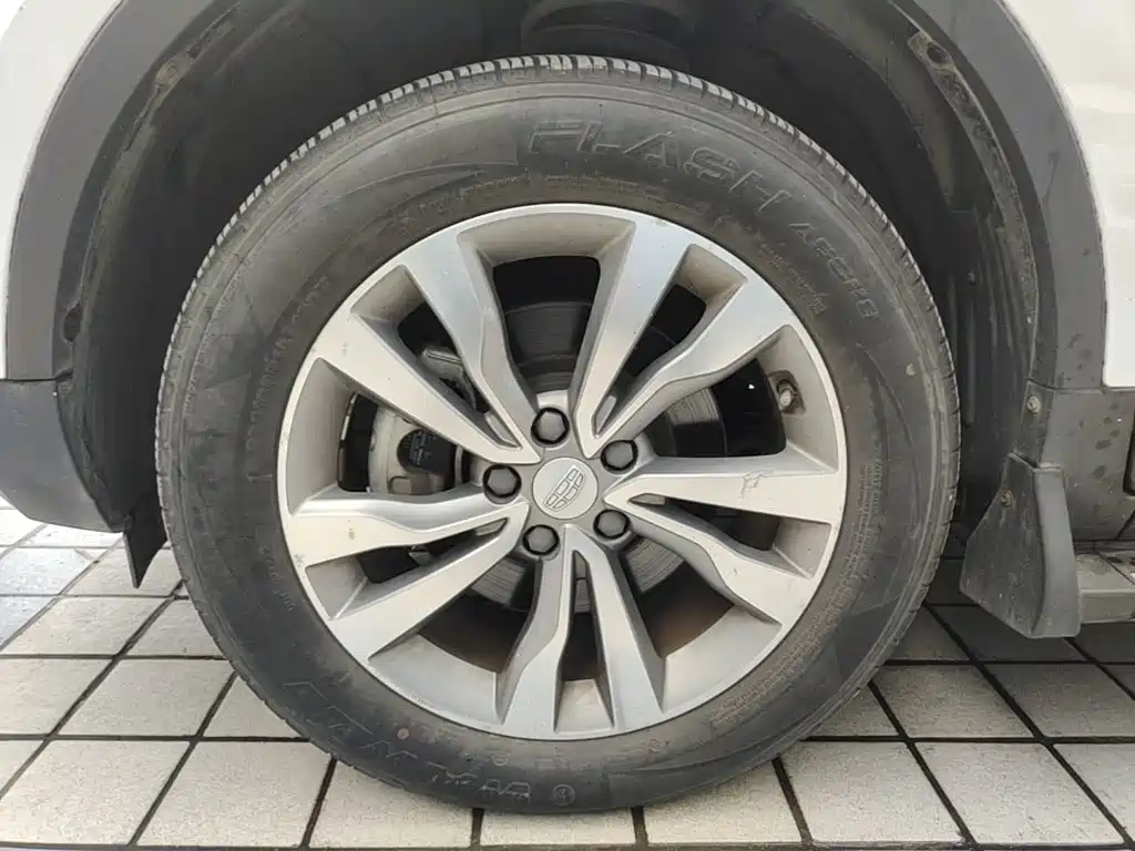 Geely Boyue — миниатюра 23