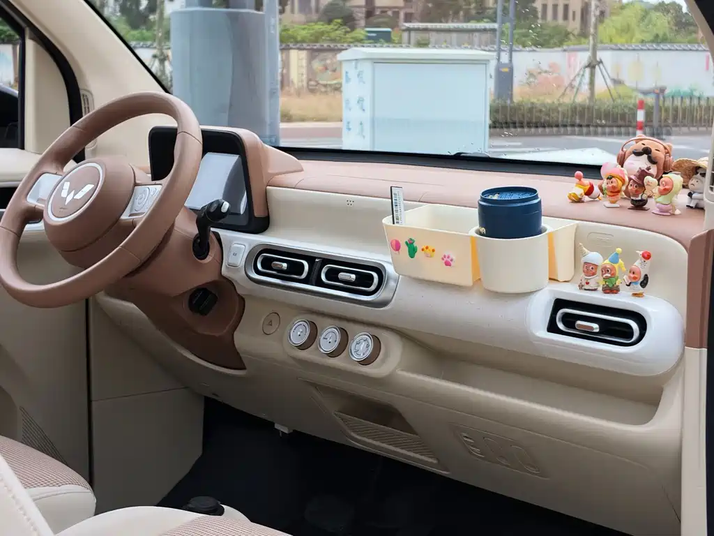 Wuling MINIEV — миниатюра 14