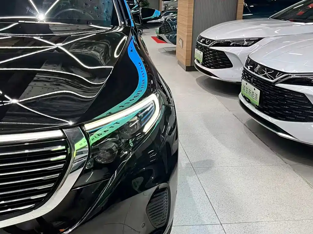 MERCEDES-BENZ EQC