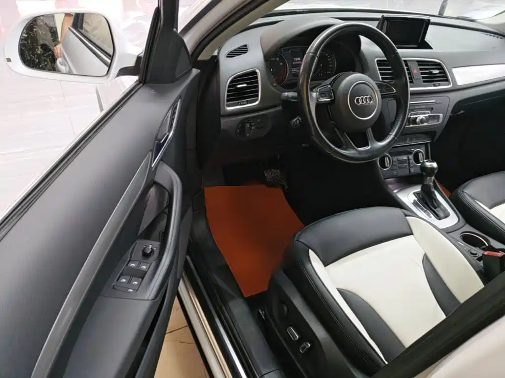 Audi Q3 — миниатюра 12