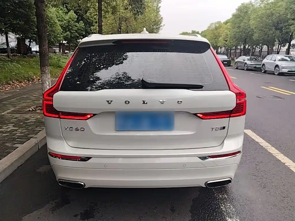 Volvo XC60 — миниатюра 6