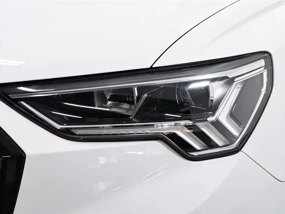 Audi Q3 — миниатюра 15