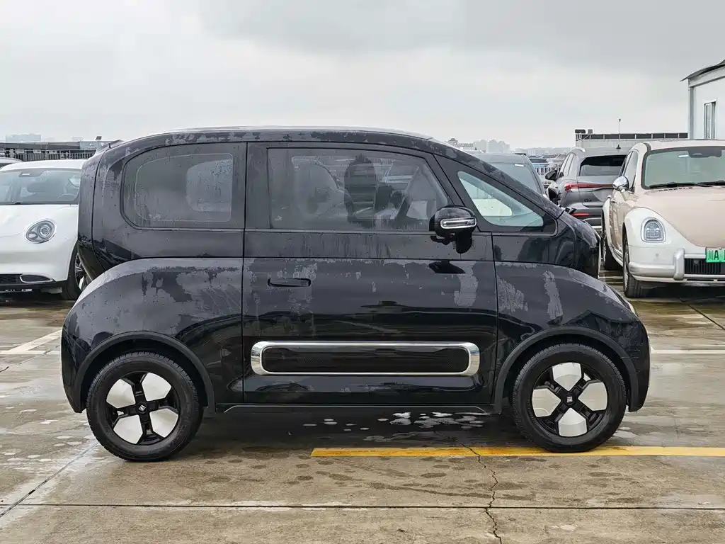 Baojun KiWi EV — миниатюра 6