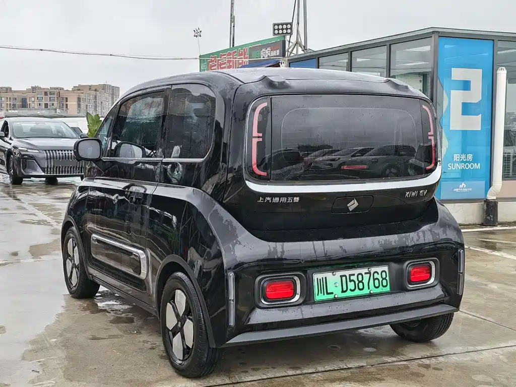 Baojun KiWi EV — миниатюра 3