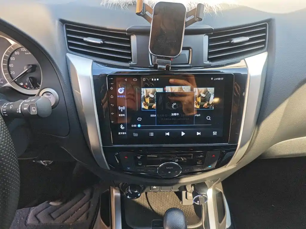 Nissan Terra — миниатюра 14