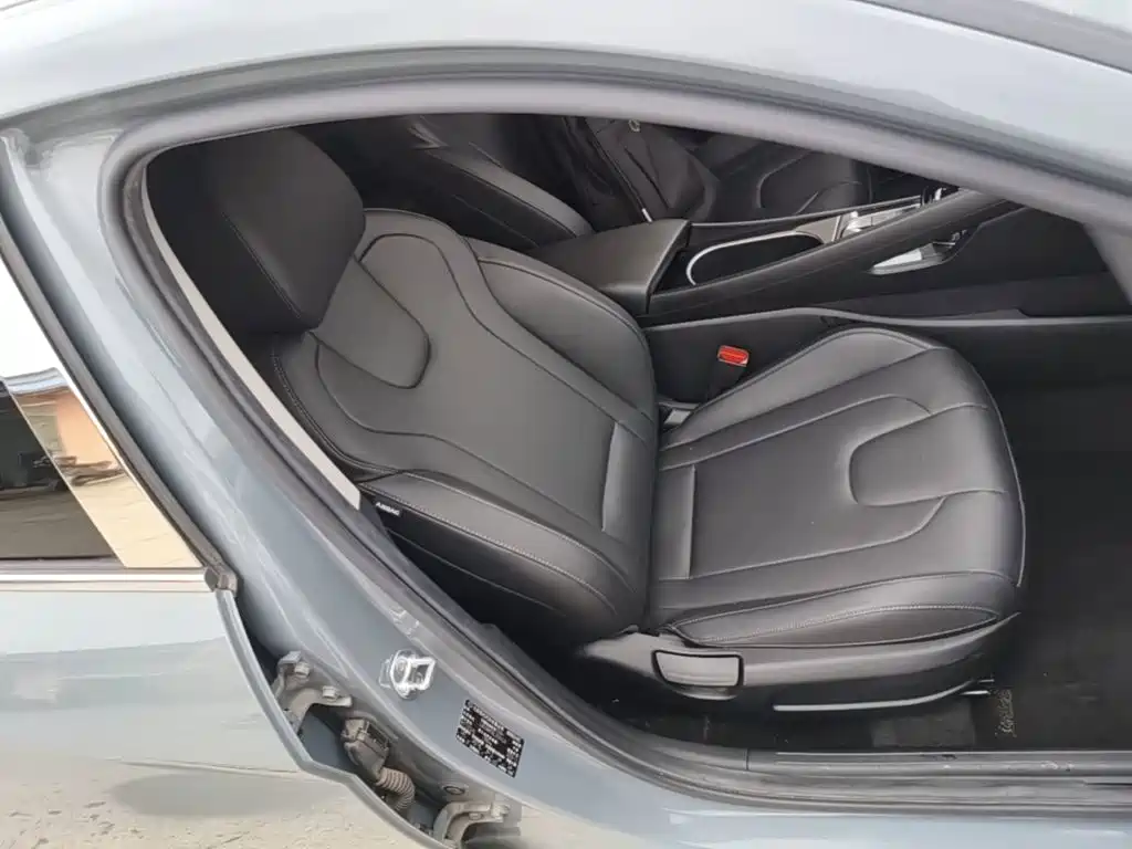 Hyundai Elantra — миниатюра 25