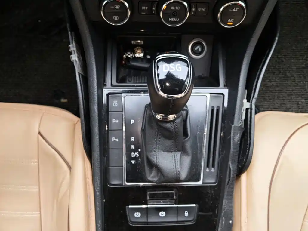 Skoda Superb — миниатюра 14
