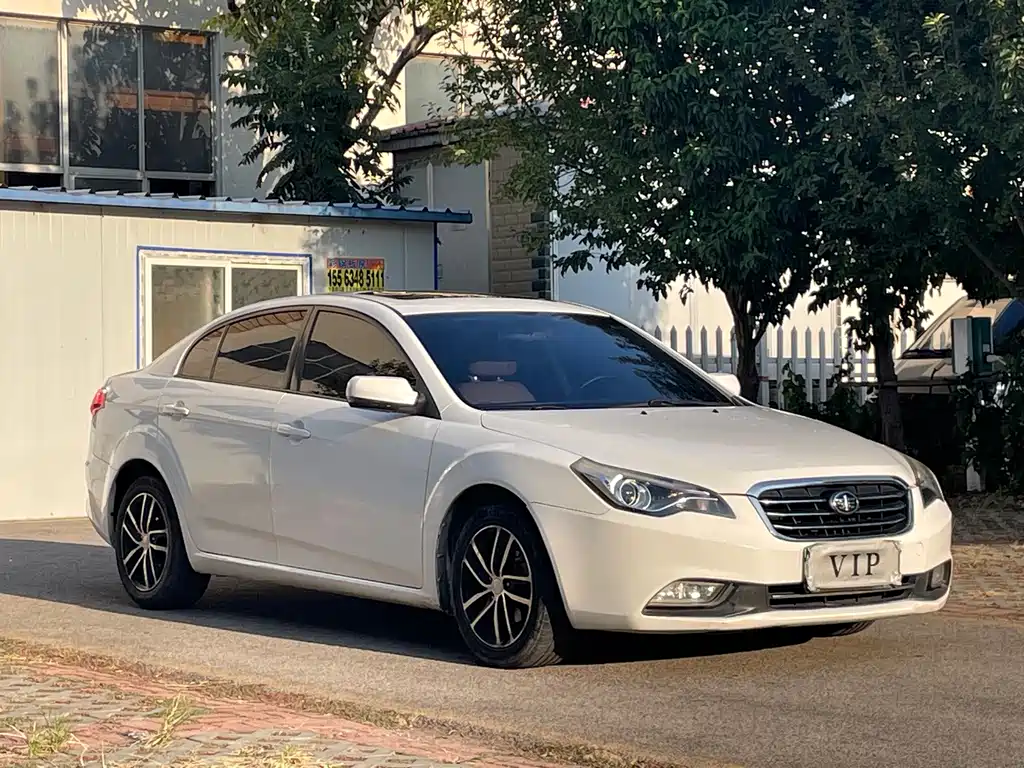 Bestune B50 — миниатюра 3