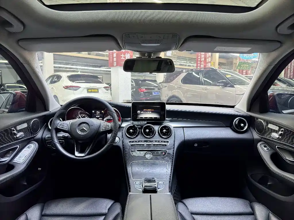 Mercedes-Benz C-Class — миниатюра 6