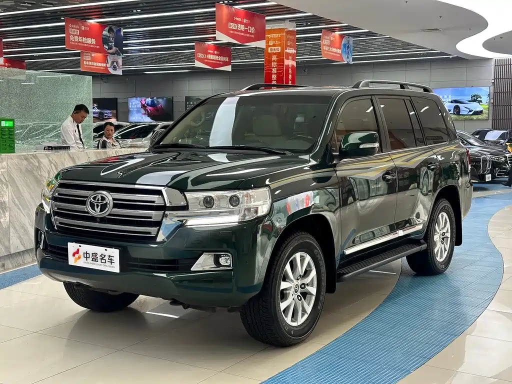 Купить Toyota Land Cruiser