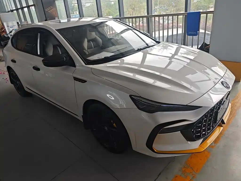 MG MG6 — миниатюра 4