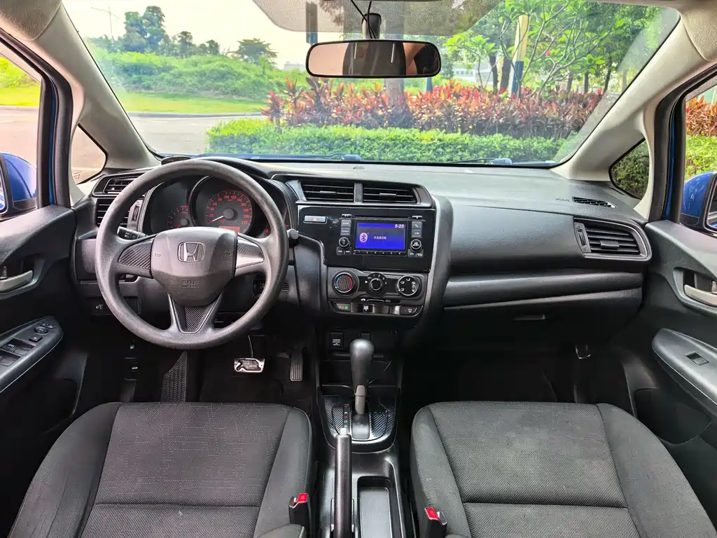 Honda Fit — миниатюра 4
