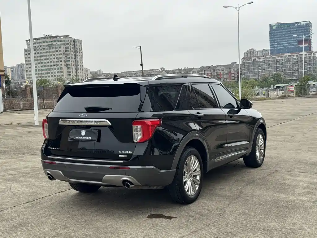 Ford Explorer — миниатюра 8