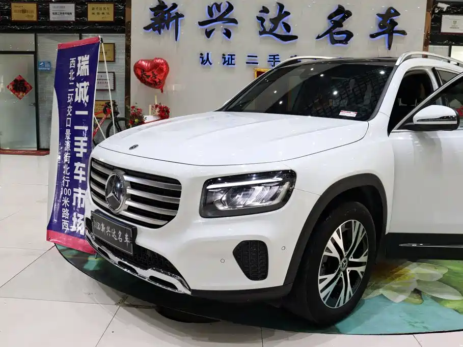 Mercedes-Benz GLB — миниатюра 22
