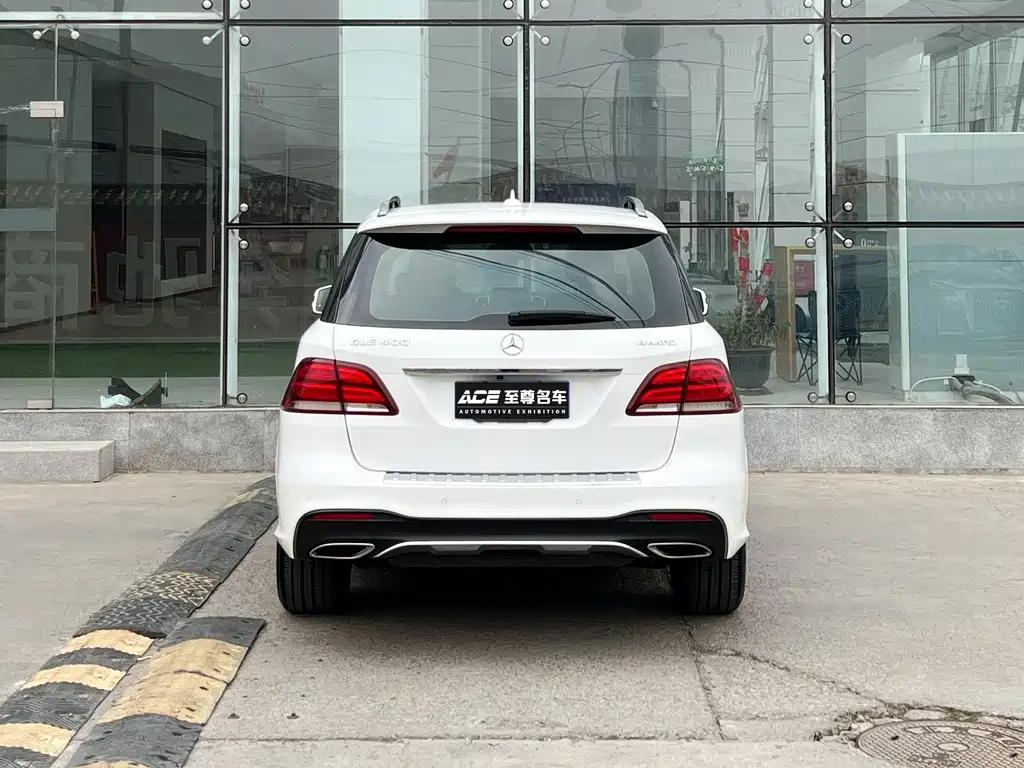 Mercedes-Benz GLE (Import) — миниатюра 5
