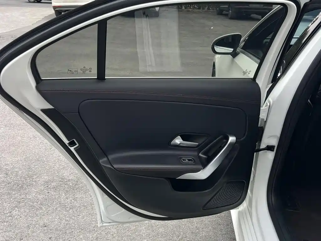 Mercedes-Benz A-Class — миниатюра 20