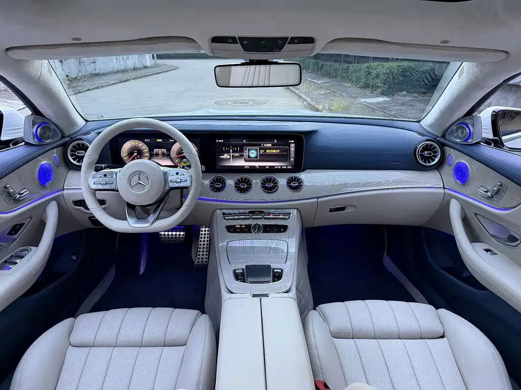Mercedes-Benz E-Class (Import) — миниатюра 16