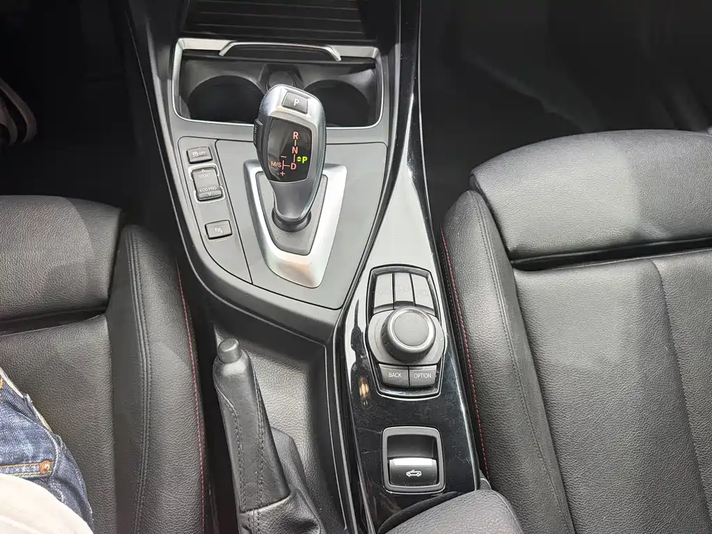 BMW 2 Series (Import) — миниатюра 8