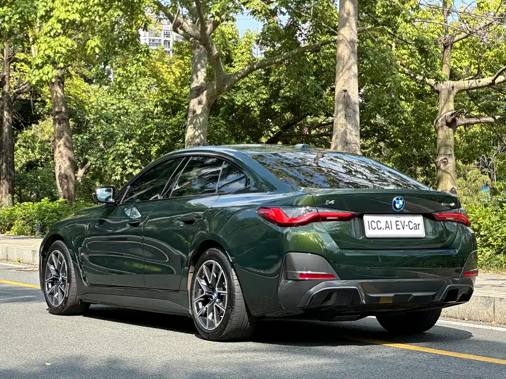 BMW i4 — миниатюра 16