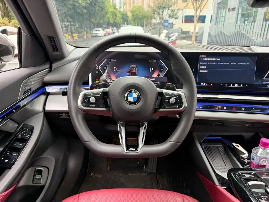BMW 5 Series — миниатюра 14