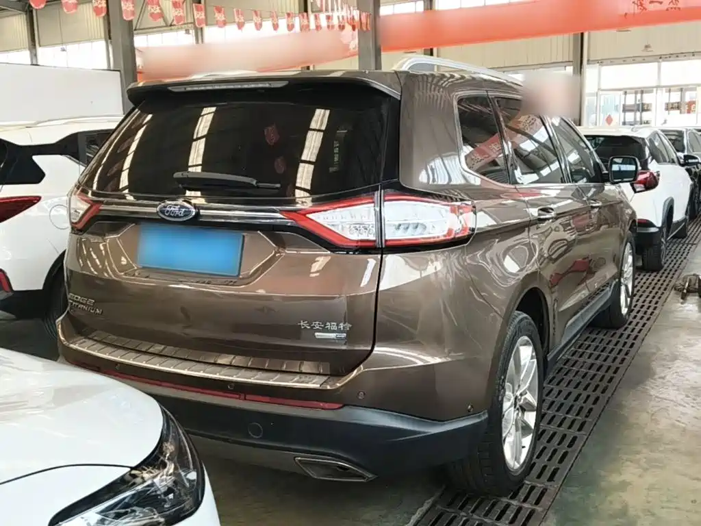Ford Edge — миниатюра 7