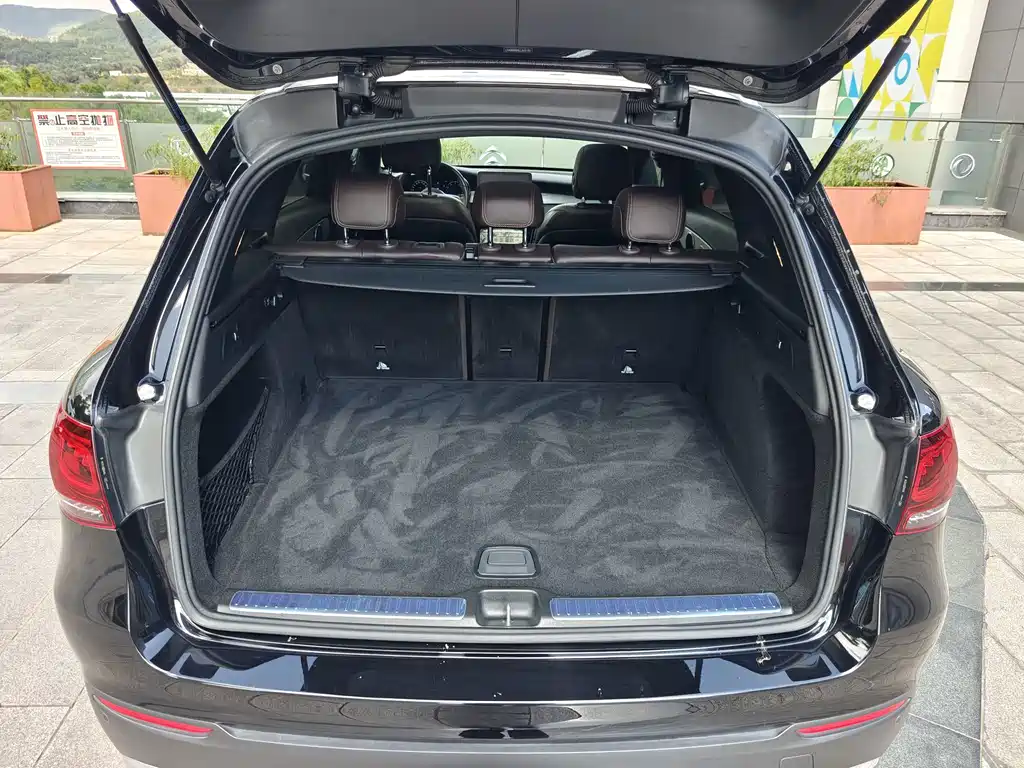 Mercedes-Benz GLC — миниатюра 16