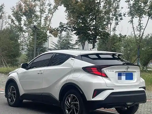Toyota C-HR — миниатюра 9