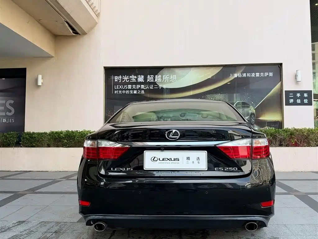 Lexus ES — миниатюра 4