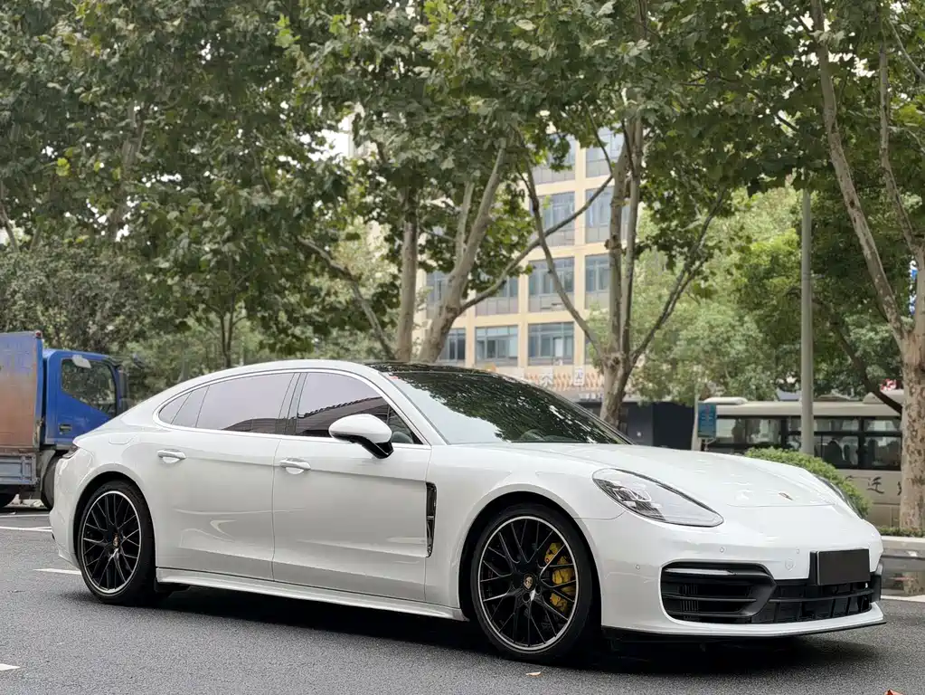 Porsche Panamera — миниатюра 3