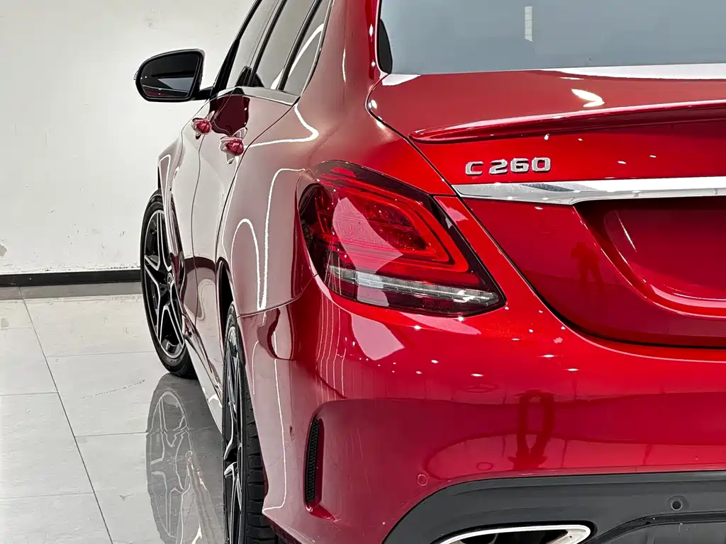 Mercedes-Benz C-Class — миниатюра 8