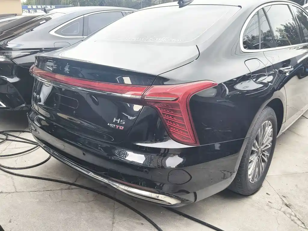 Hongqi Hongqi H5 — миниатюра 17