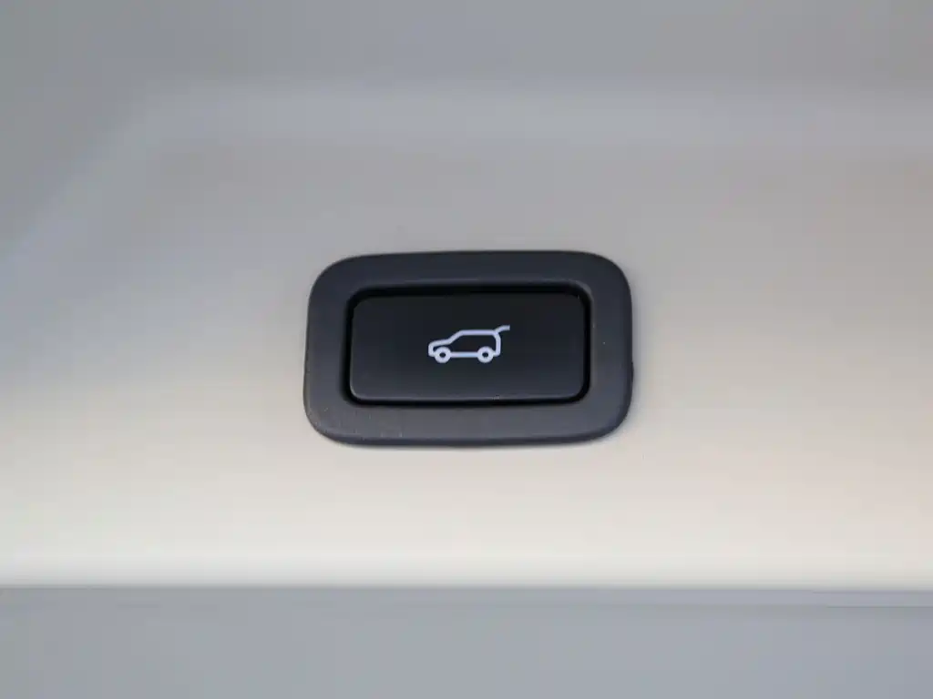 Land Rover Range Rover — миниатюра 12