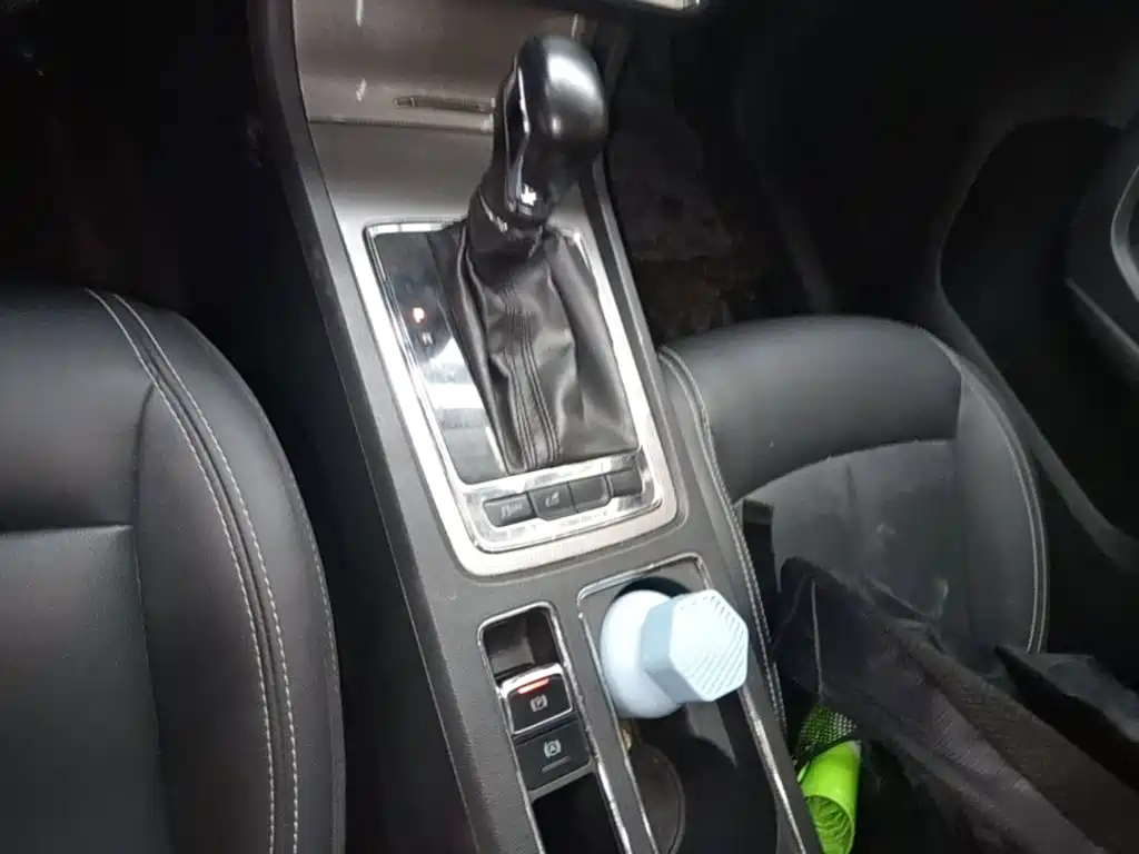 Roewe i6 Classic — миниатюра 14
