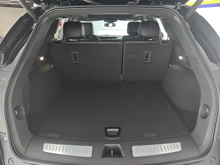 Cadillac XT5 — миниатюра 4