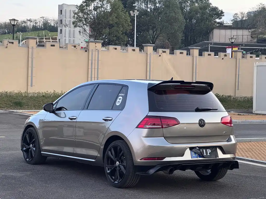 Volkswagen Golf — миниатюра 13