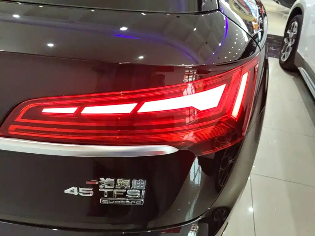 Audi Q5L — миниатюра 8