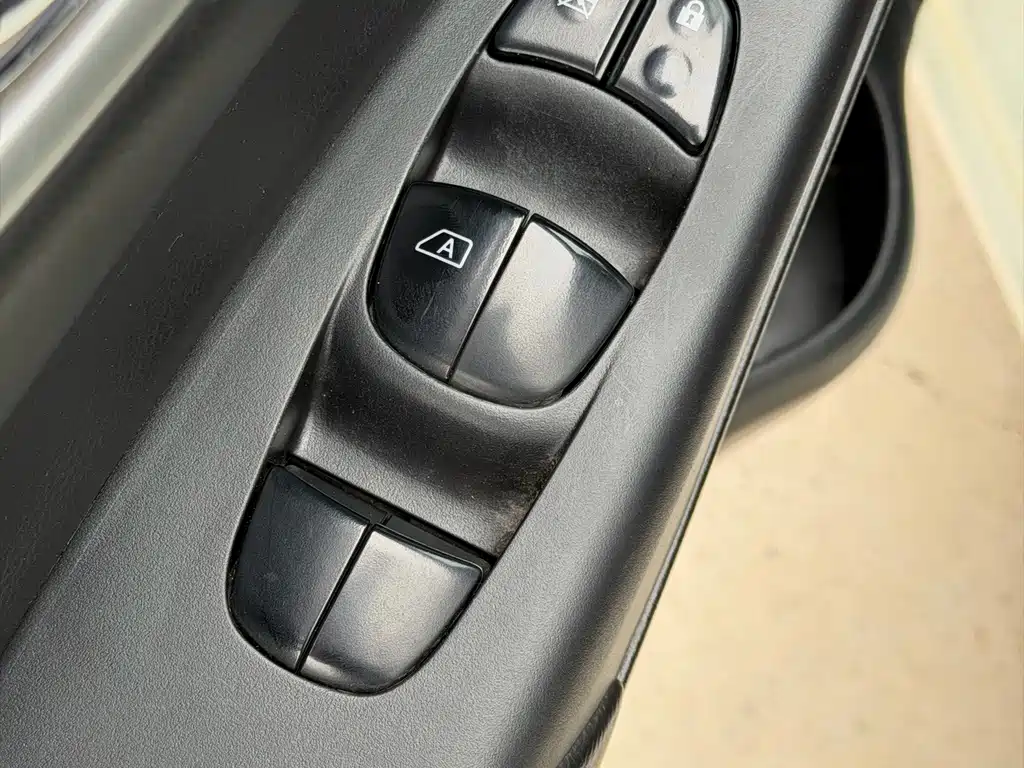 Nissan Sylphy — миниатюра 8